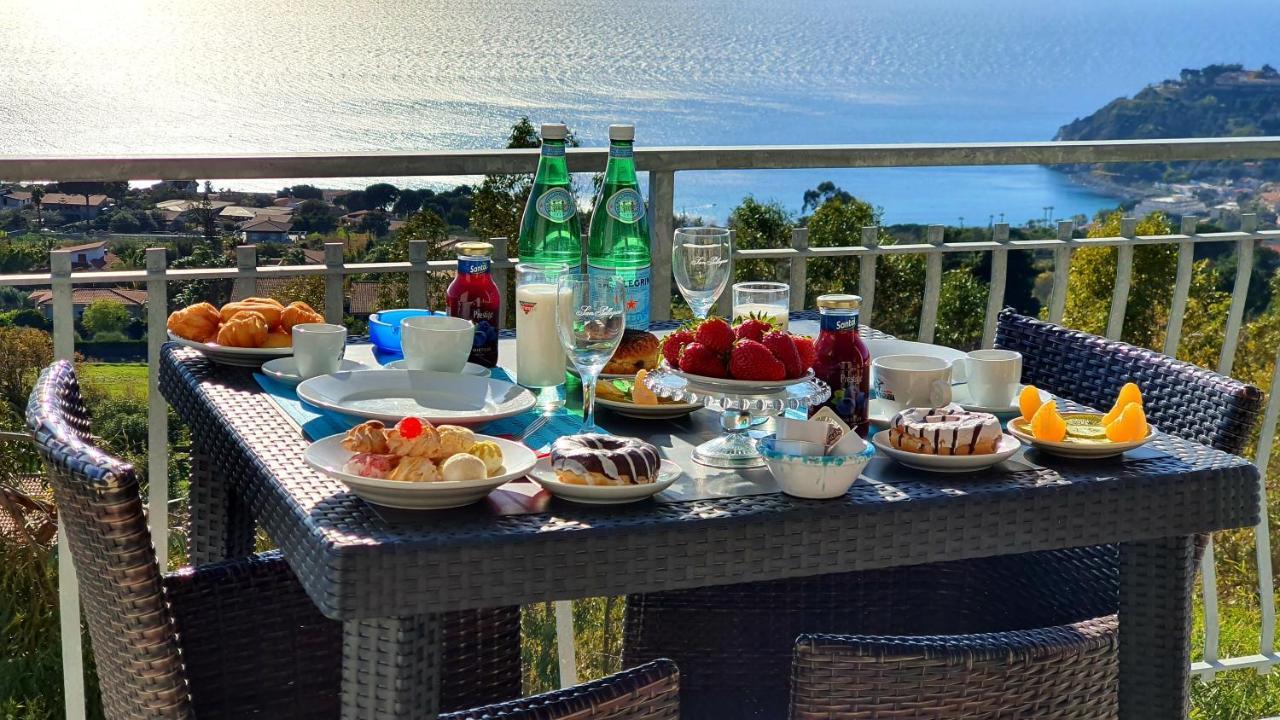 Naturamare Apartments - Piscina Idromassaggio Con Vista Mare Aperta Fino Alle Ore 22-00 กาโปวาติกาโน ภายนอก รูปภาพ