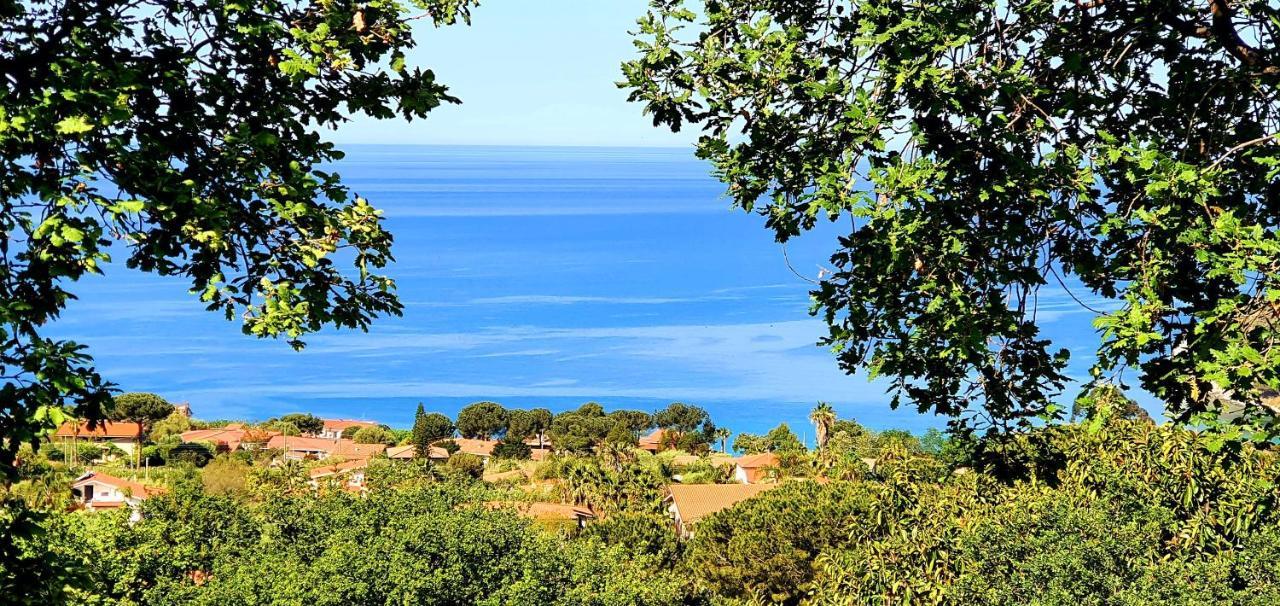 Naturamare Apartments - Piscina Idromassaggio Con Vista Mare Aperta Fino Alle Ore 22-00 กาโปวาติกาโน ภายนอก รูปภาพ