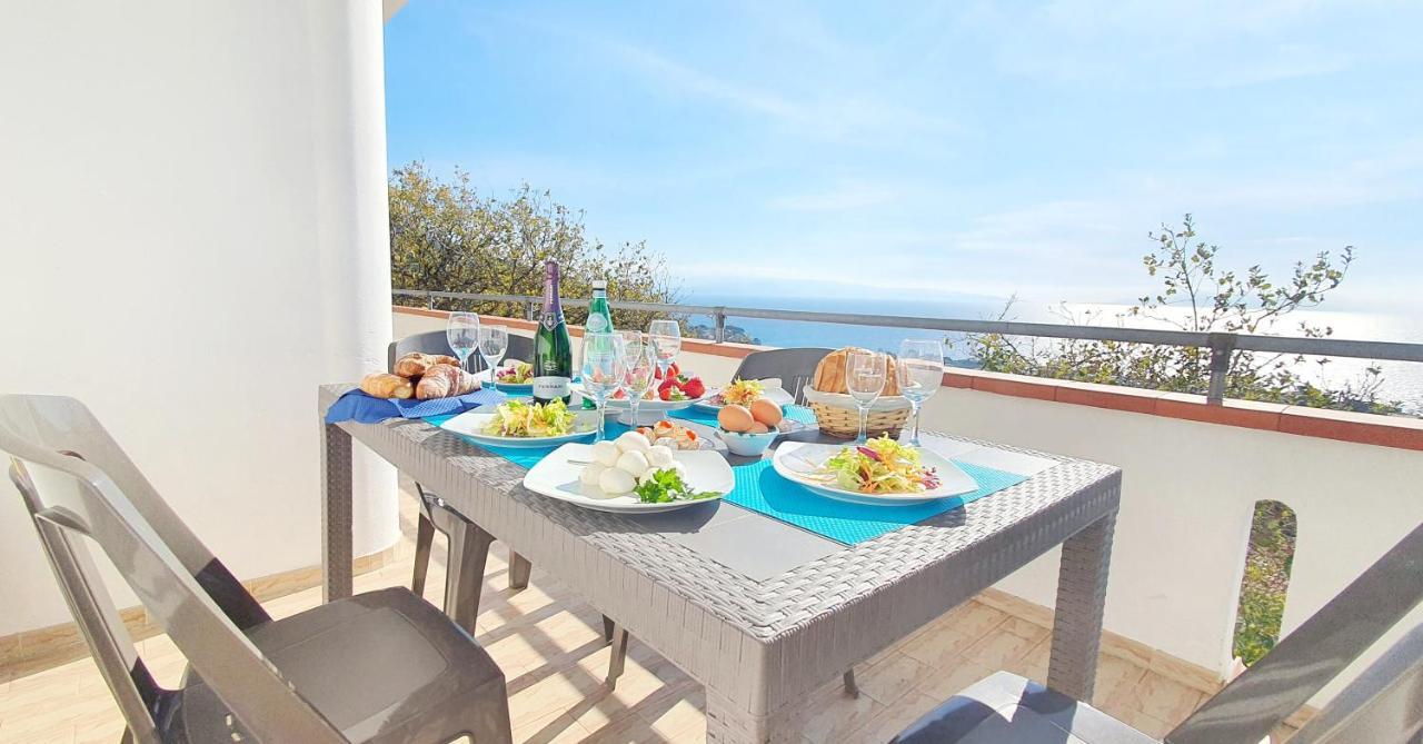 Naturamare Apartments - Piscina Idromassaggio Con Vista Mare Aperta Fino Alle Ore 22-00 กาโปวาติกาโน ภายนอก รูปภาพ