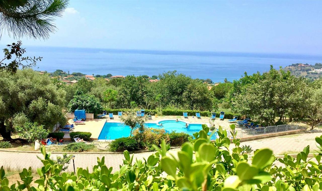 Naturamare Apartments - Piscina Idromassaggio Con Vista Mare Aperta Fino Alle Ore 22-00 กาโปวาติกาโน ภายนอก รูปภาพ