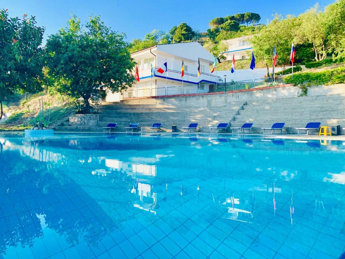 Naturamare Apartments - Piscina Idromassaggio Con Vista Mare Aperta Fino Alle Ore 22-00 กาโปวาติกาโน ภายนอก รูปภาพ